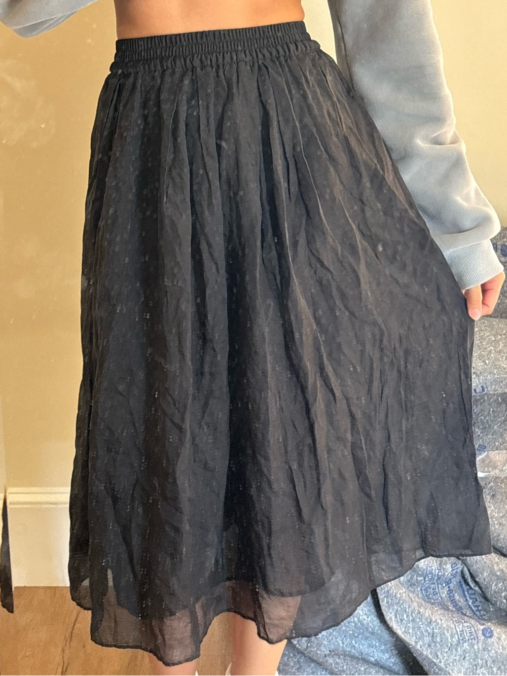 H&M Black Midi Skirt with Elastic Waistband